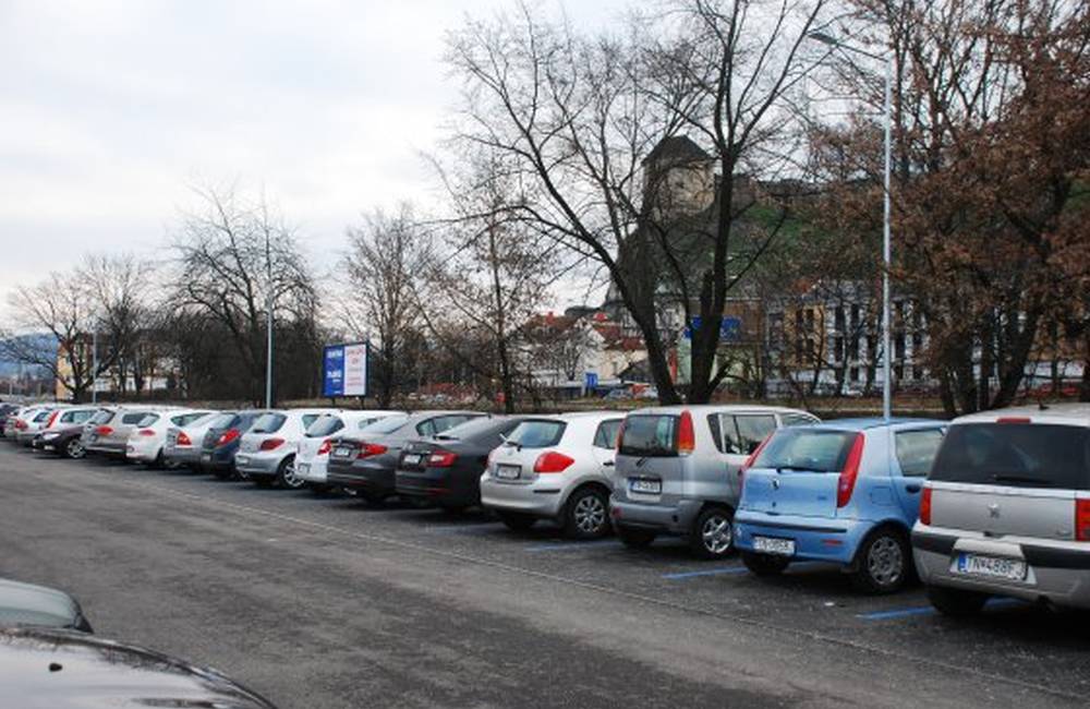 Foto: Platnosť parkovacích kariet v meste sa nekončí s koncom roka, karta platí vždy rok od jej zakúpenia