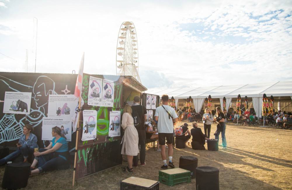 FOTO: Festivalový areál Pohody je otvorený, mesto sa odprezentuje v stane Trenčín sa mení