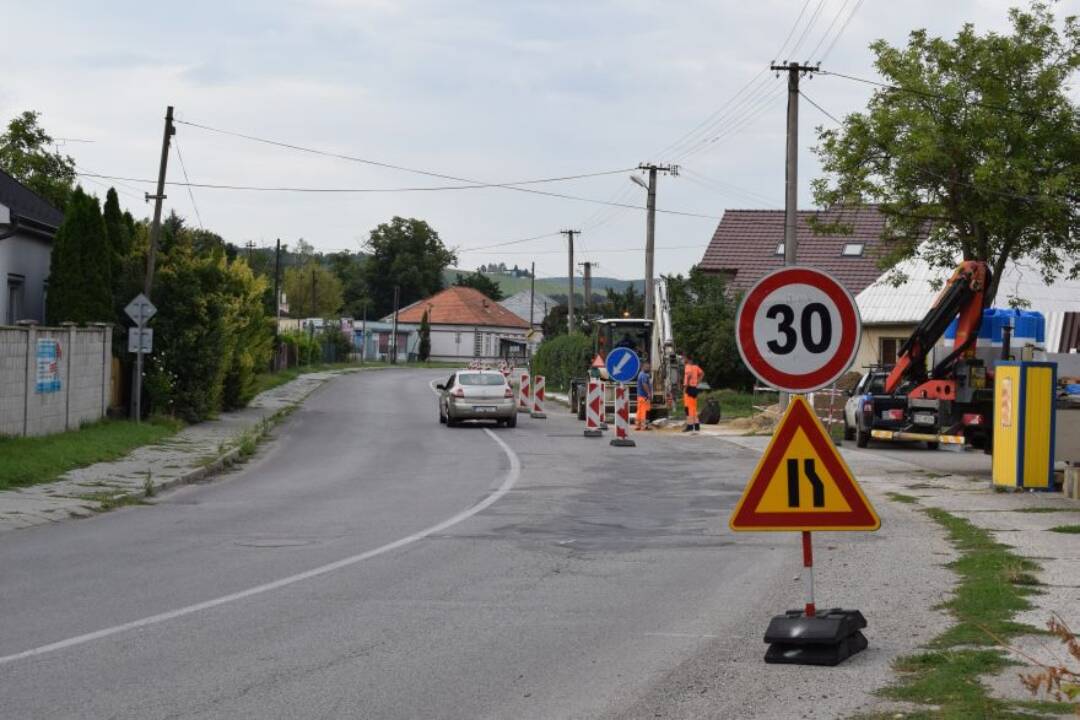 Foto: Mesto Partizánske opäť investuje do opráv ciest: Suma sa vyšplhá na takmer 220-tisíc eur