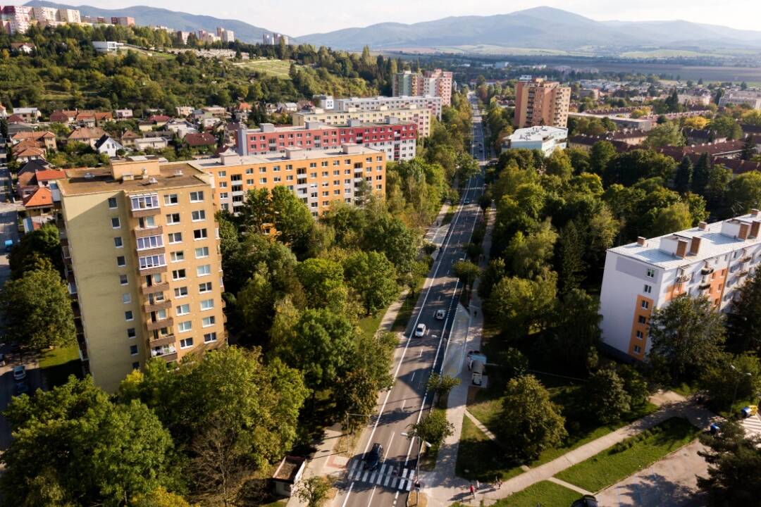 Foto: Skvelá správa pre vodičov aj cestujúcich: Čoskoro bude obnovená premávka po Soblahovskej ulici v Trenčíne