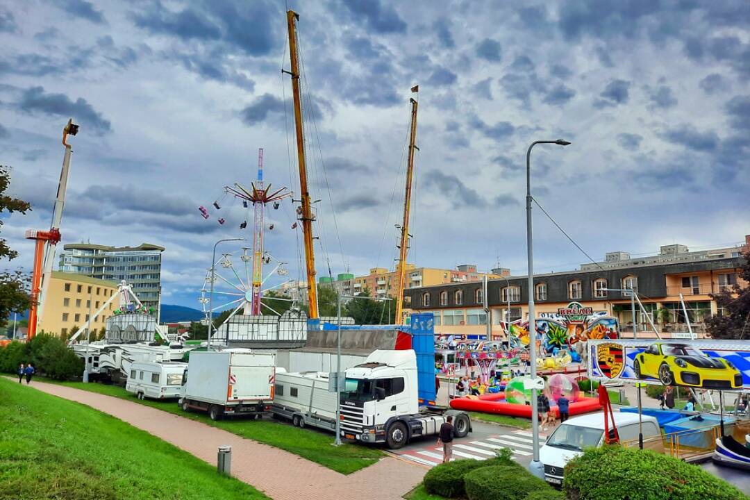 Foto: Novomestský jarmok so sebou prinesie aj dopravné obmedzenia. Ktoré ulice budú uzavreté?