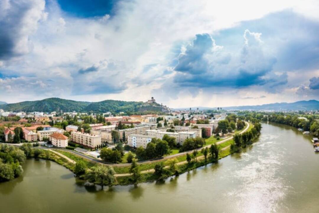 Trenčín je podľa INEKO najlepšie hospodáriace krajské mesto na Slovensku. Kto je absolútny víťaz?