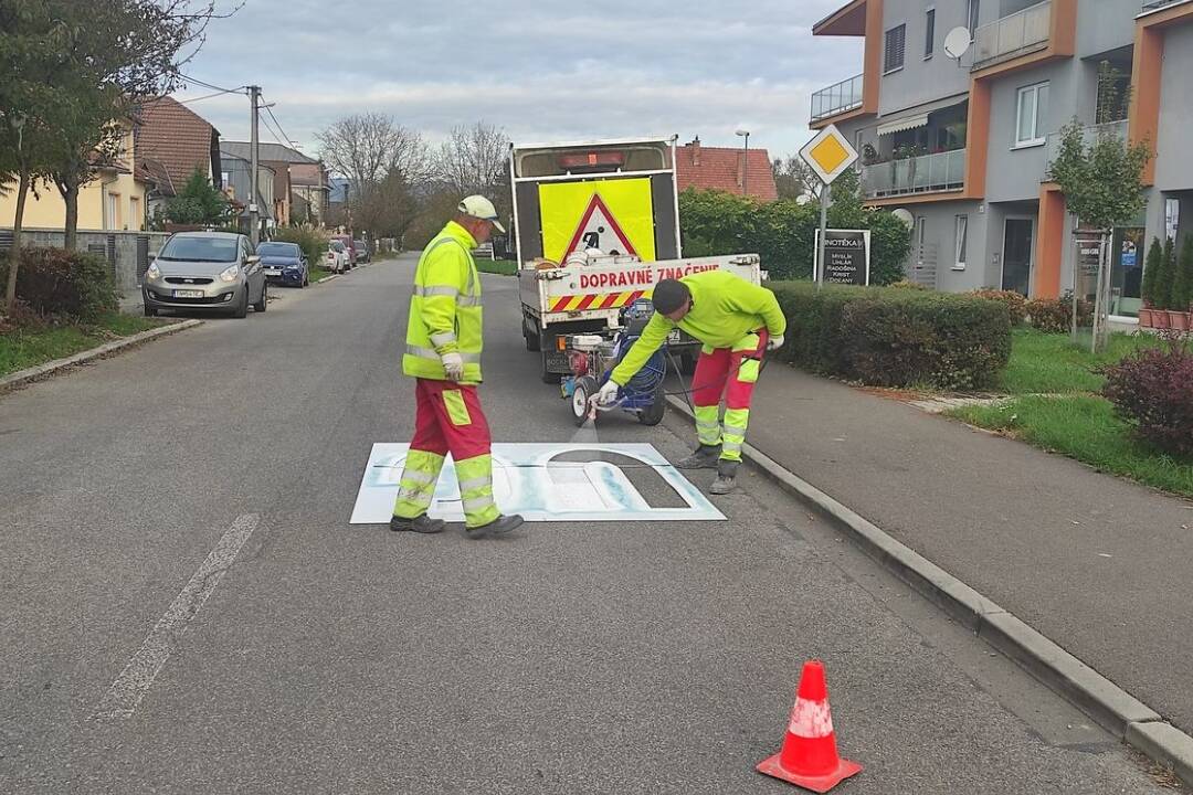 Foto: Trenčiania, pozor na túto zmenu. Na sídlisku Noviny po novom platí Zóna 30