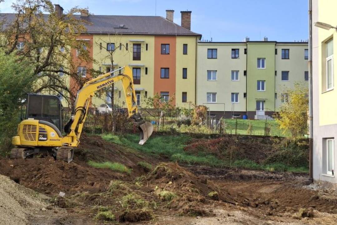 FOTO: V Ilave prebieha dlho očakávaná rekonštrukcia, radnica na nej ušetrila takmer 144-tisíc eur