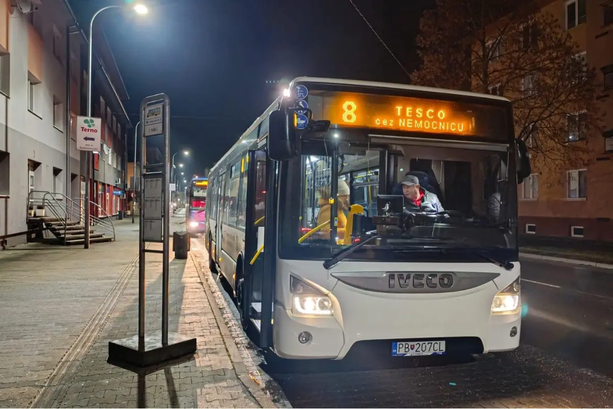 Foto: Novou autobusovou linkou z Považskej Bystrice do Púchova už cestovali prví cestujúci