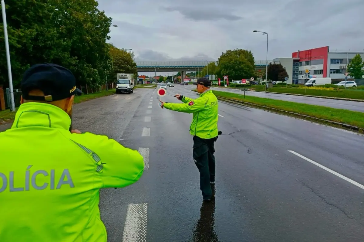 Foto: V sobotu prebiehala veľká policajná kontrola vodičov aj v Trenčianskom kraji. Polícia odhalila desiatky priestupkov