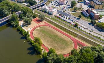 FOTO: Pri Zátoke pokoja v Trenčíne vyrástol moderný areál pre športovcov rôzneho druhu