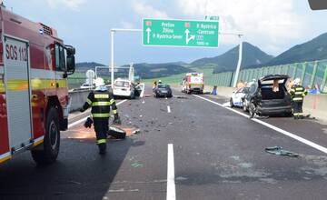 Nové informácie o hromadnej nehode na D1: Škody sú vysoké, počas zrážky sa zranilo aj trojročné dieťa