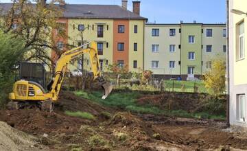 FOTO: V Ilave prebieha dlho očakávaná rekonštrukcia, radnica na nej ušetrila takmer 144-tisíc eur