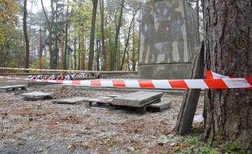 FOTO: Trenčín opravuje pamätník na Brezine, aktuálne sa k nemu nedostanete