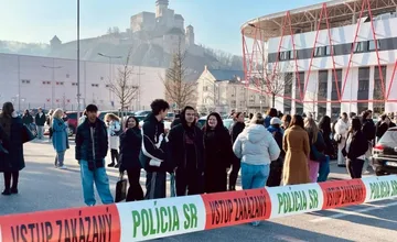 FOTO: Odozva ranného incidentu. Rektor Trenčianskej univerzity zakázal študentovi vstup do všetkých objektov školy