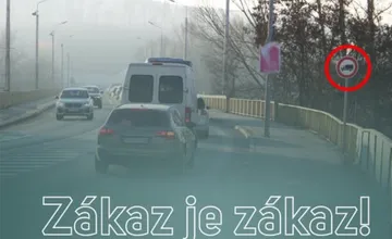 Na starý most do centra v Trenčíne platí zákaz vjazdu, polícia sprísňuje kontroly. Prvý vodič už dostal pokutu 1000 eur