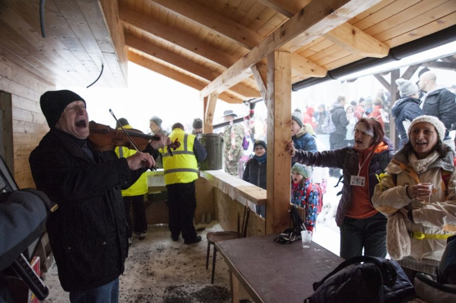 Na 43. Pochode vďaky vzdali hold padlým hrdinom, spomienková slávnosť v obci Cigeľ mala hojnú účasť, foto 5