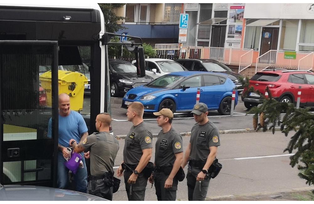 FOTO: Obávaný boss žilinského podsvetia opäť na súde. Sťažoval sa na podlomené zdravie, foto 1