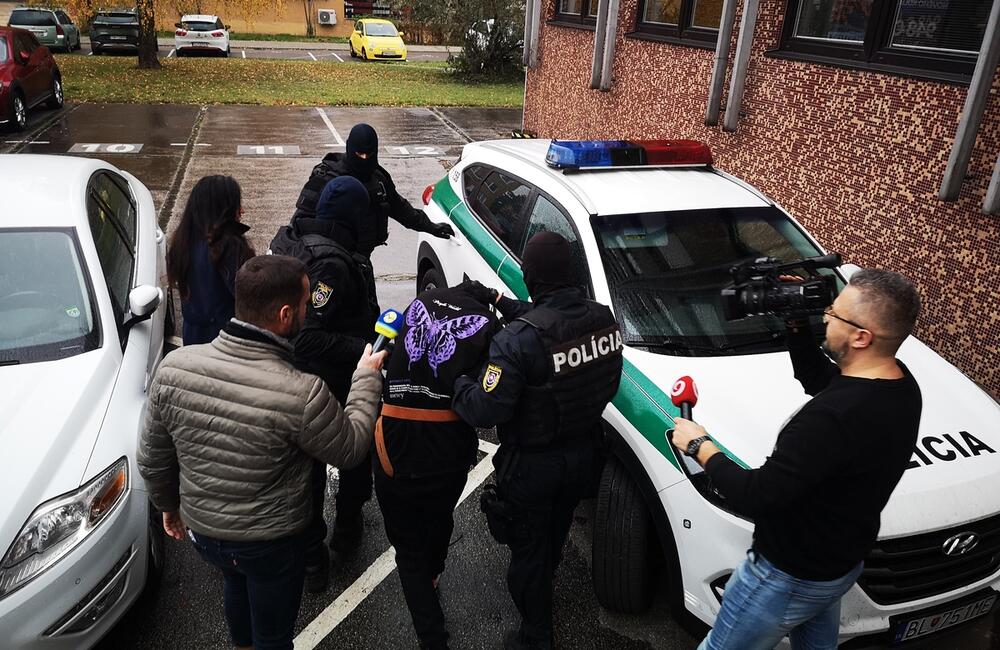 FOTO: Daniel (23), obvinený z vraždy Šarloty (21), sa postavil pred sudcu. Ten rozhodol o jeho ďalšom osude, foto 3