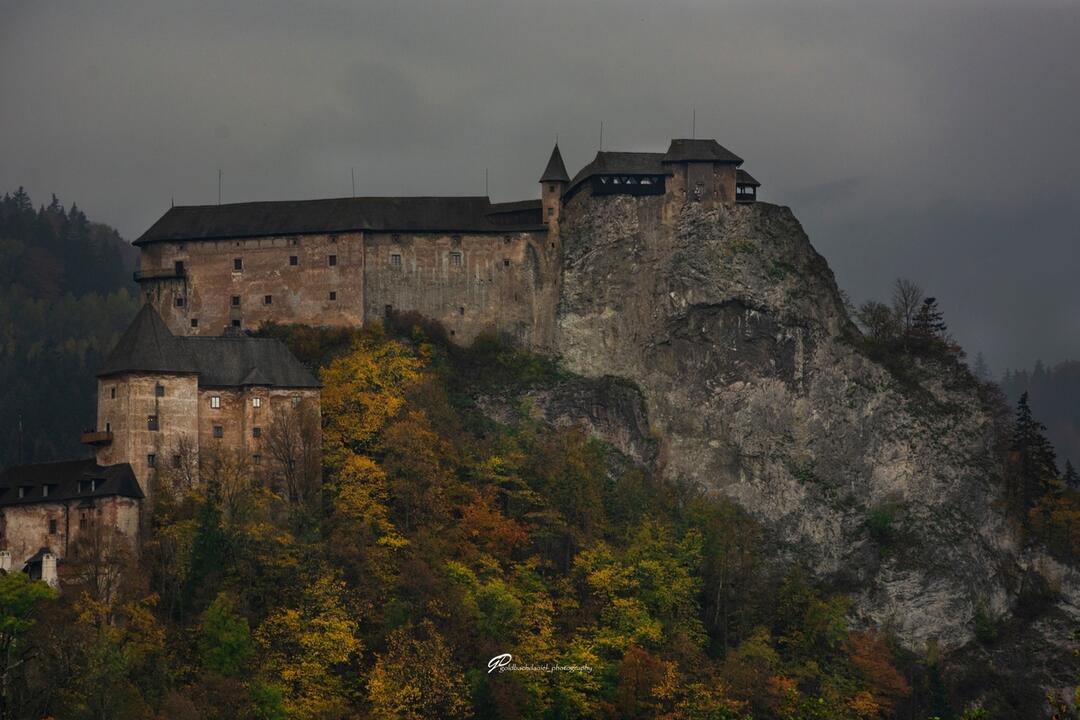 FOTO: Hrady a zámky z neobvyklých uhlov objektívom trenčianskeho fotografa, foto 4