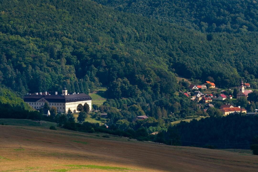 FOTO: Hrady a zámky z neobvyklých uhlov objektívom trenčianskeho fotografa, foto 72