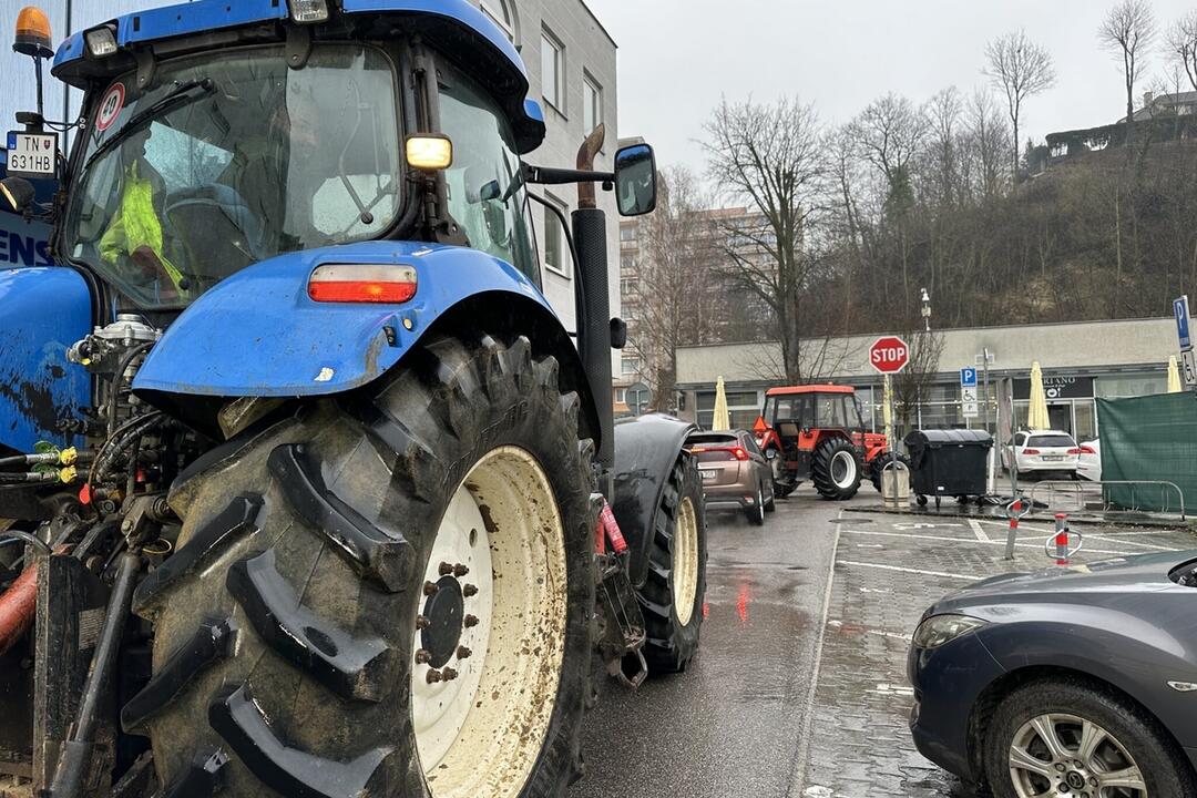 FOTO: Farmári obsadili Trenčín. Takto to tam vyzeralo, foto 2