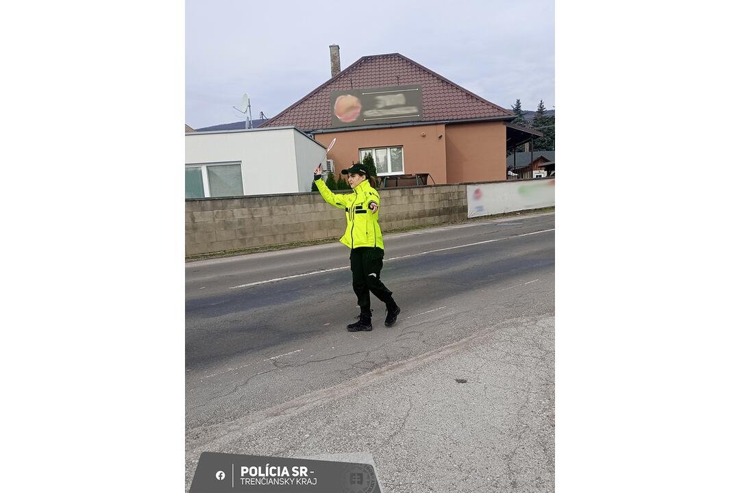 FOTO: Štvorhodinová policajná akcia na Hornej Nitre odhalila takmer 100 priestupkov a jedného páchateľa, foto 3