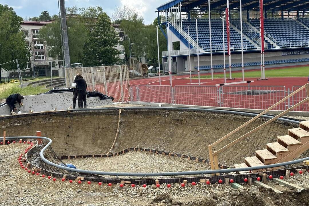 FOTO: Takto vyzerá výstavba nového skateparku v Dubnici nad Váhom, foto 3