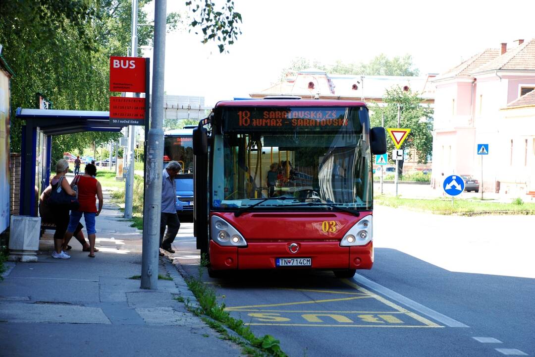 FOTO: Trenčania sú stále nespokojní so zmenami v MHD, foto 2