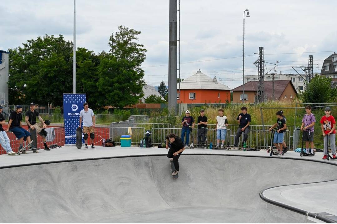 FOTO: Symbolické otvorenie prvej etapy dubnického skateparku, foto 7