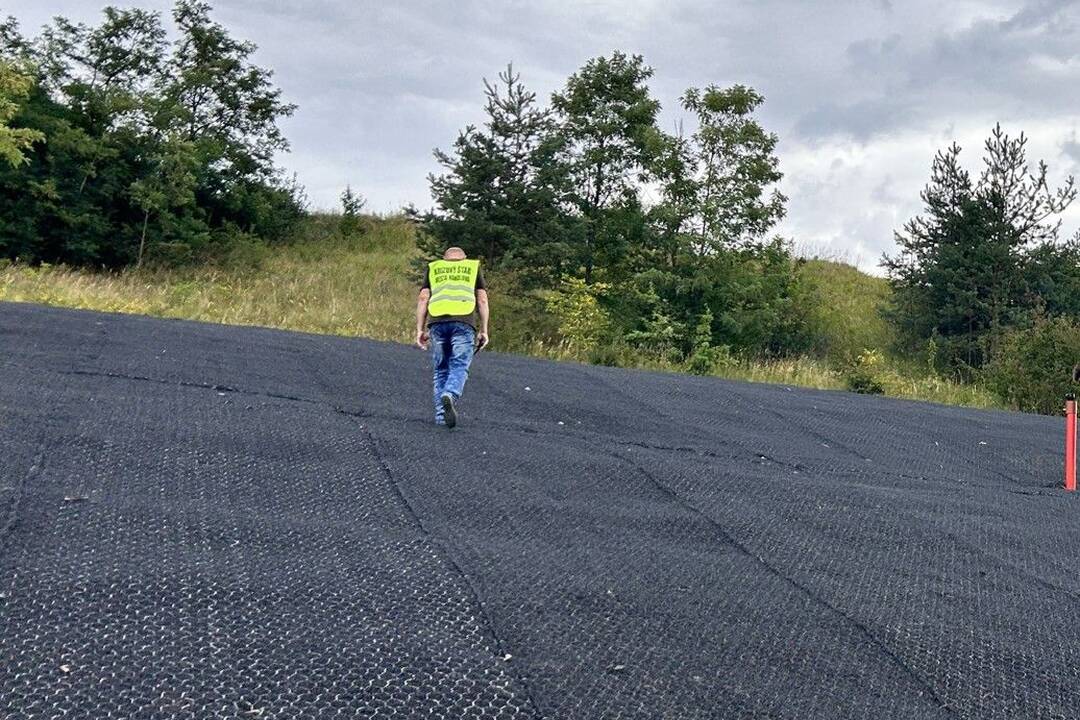 FOTO: Práce na obchodnom centre v Handlovej pokračujú. Čo už je hotové?, foto 4