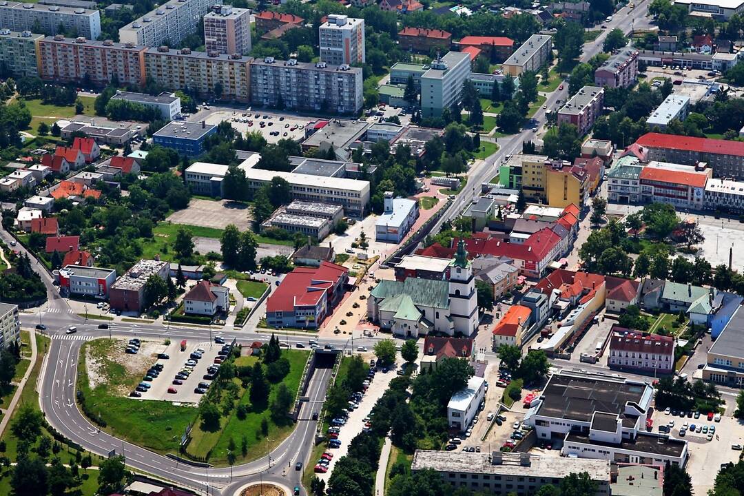 FOTO: Hlavný cintorín bude počas sviatkov sprístupnený dlhšiu otváraciu dobu, foto 4