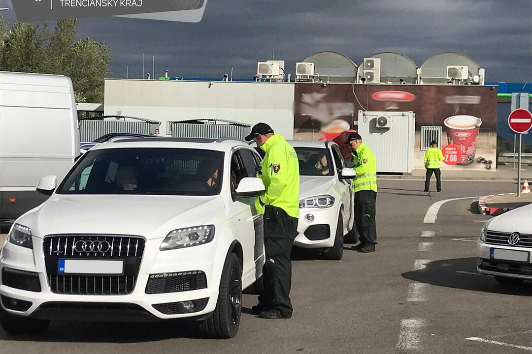 FOTO: Polícia robila dopravnú akciu, za pár hodín zistili 78 priestupkov , foto 5