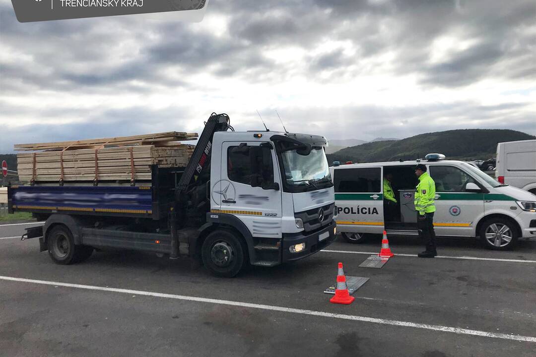 FOTO: Polícia robila dopravnú akciu, za pár hodín zistili 78 priestupkov , foto 6