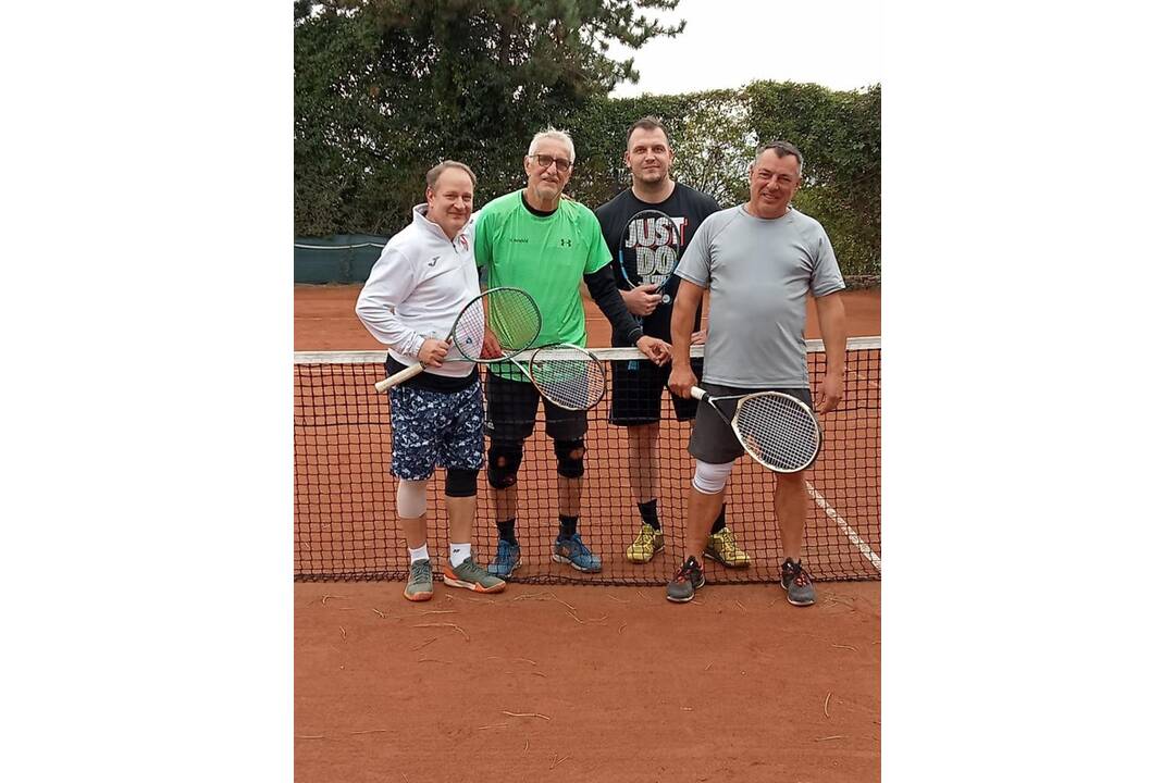 FOTO: Peter Mišík dosahuje úspechy na seniorských tenisových turnajoch, foto 3