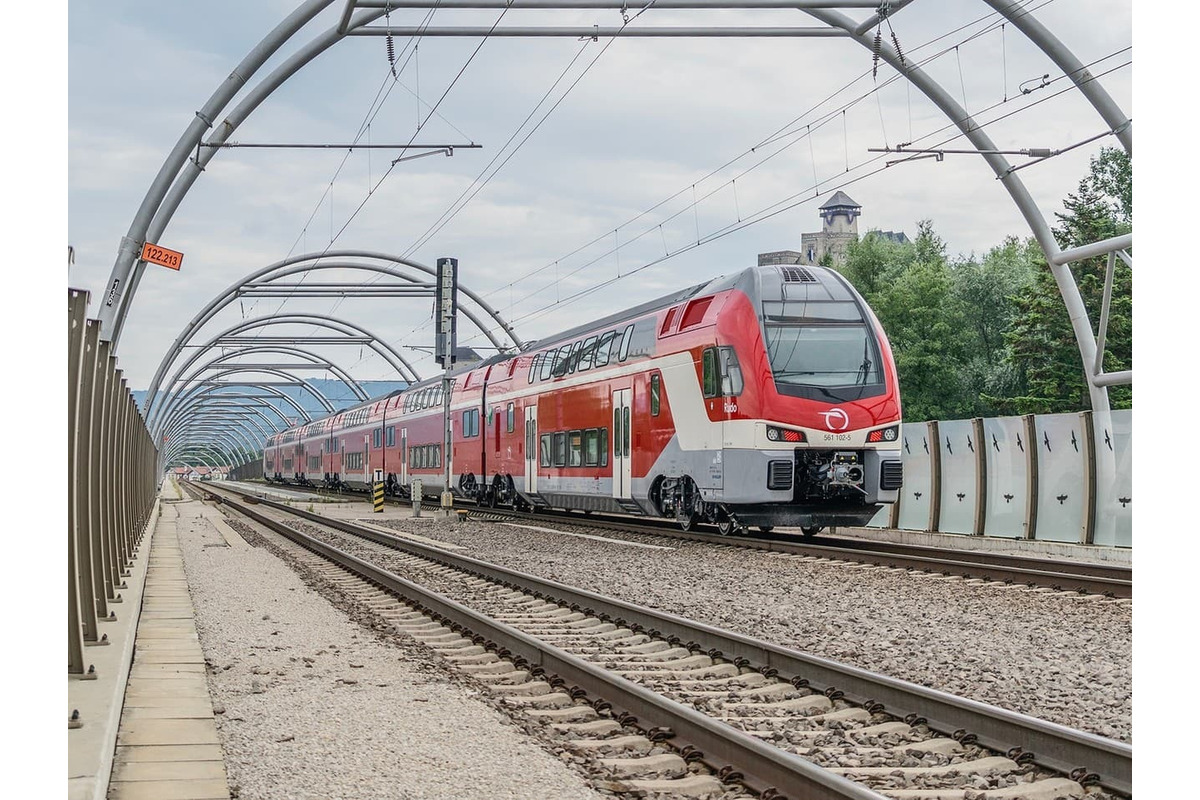 FOTO: Mesto Trenčín vstúpilo so Žilinským krajom do integrovanej dopravy , foto 2