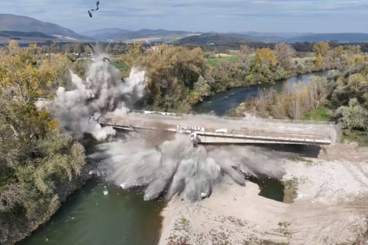 FOTO: Na panelke pri Trenčíne vznikajú podľa nových záberov základy pre nový most , foto 2