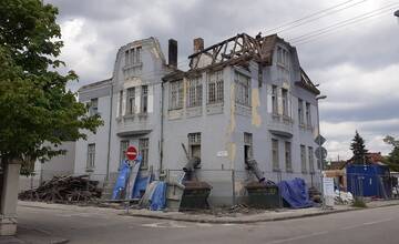 FOTO: Ikonická budova internátu Strednej zdravotníckej školy